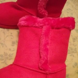 Girls pink faux fur boots sz 5